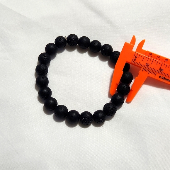 Lava rock beaded bracelet/ protection and peace - Picture 2 of 2